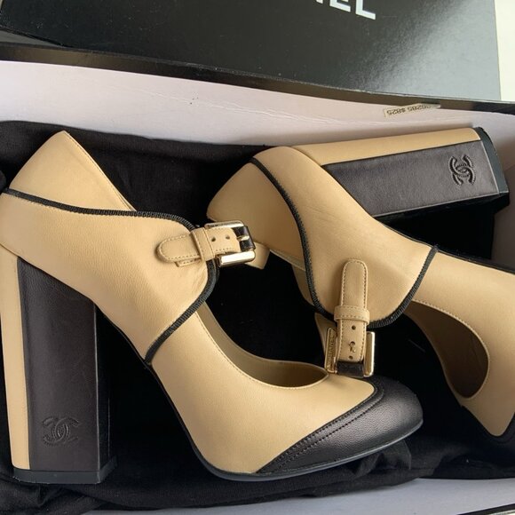 Chanel Colorblock Mary Jane Pumps Tan Black Retro Block Heel - Picture 11 of 12